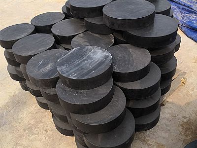 东丽区板式橡胶支座由若干层橡胶片与薄钢板经加压硫化